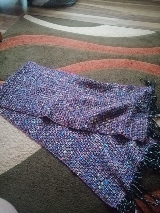 Szalik damski.     .