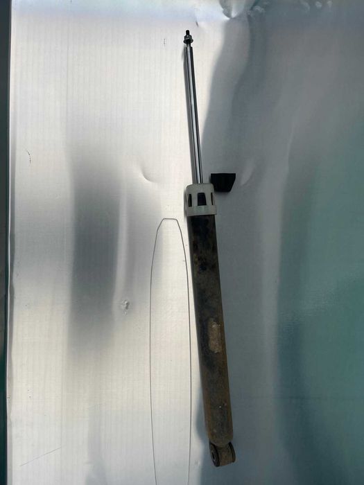 Задний амортизатор Ford Focus 3 2015г.