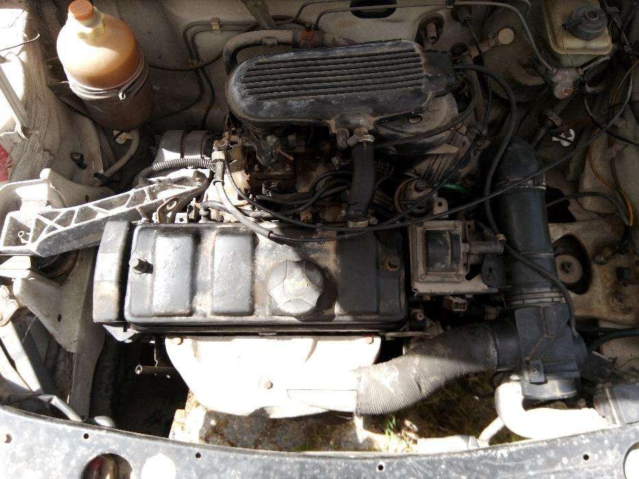 Carroçaria Peugeot 205 3 portas (portas capo eixo carrion. Suspensão frente) também periféricos de Motor 1.4  origem - XS, 106 saxo AX  Vendaseparado