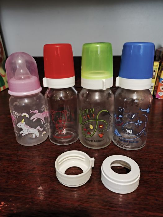 Скляні бутилочки .