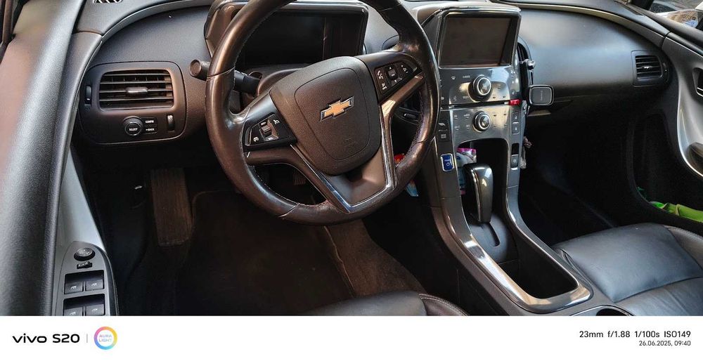 Шевроле " Вольт " 2014