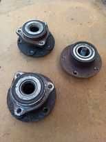 posiadam piasty kół z łożyskiem do audi A 3, octavia 2,golf 5
