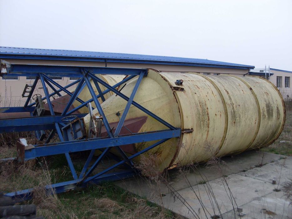Silos - zbiornik materiałów sypkich