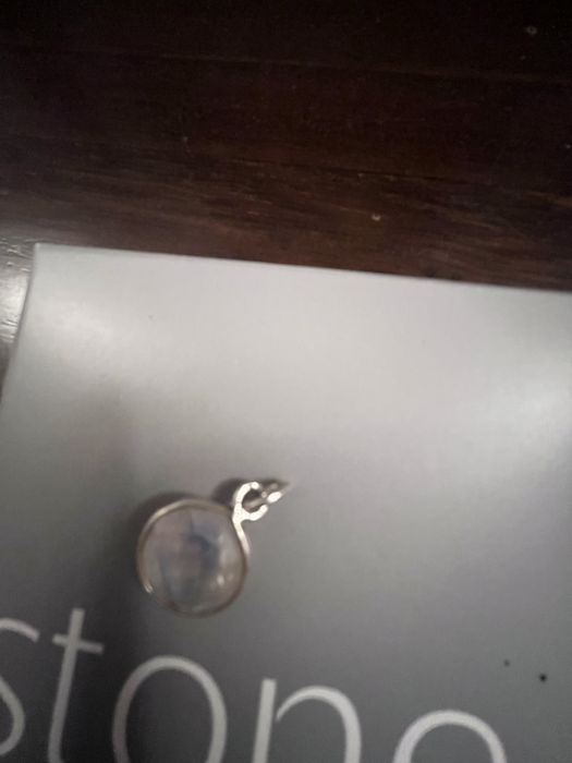 Pingente pedra de lua em prata