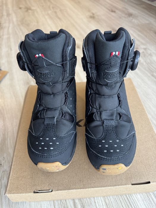 Зимові черевики Viking    30 р