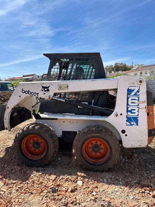 Maquina Bobcat 763