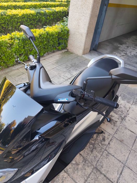 Yamaha nmax 125 como nova