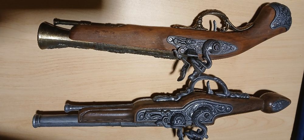 Armas de decoração e de coleção