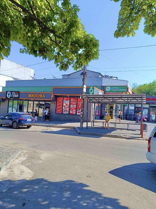 Продаж 4х кімнатної квартири по вул. 8 Березня