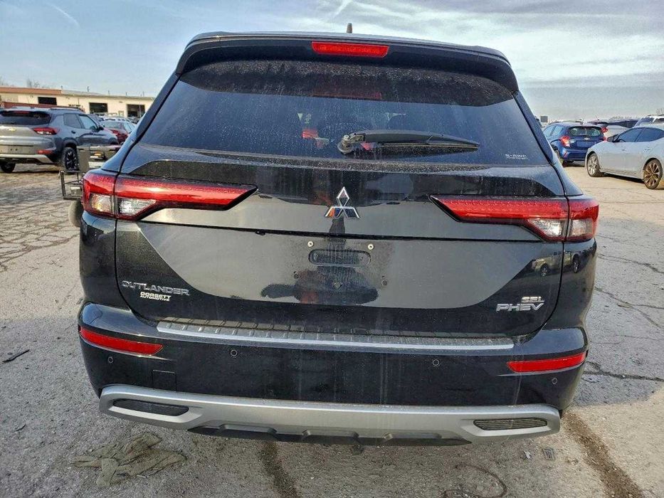Mitsubishi Outlander SEL 2023