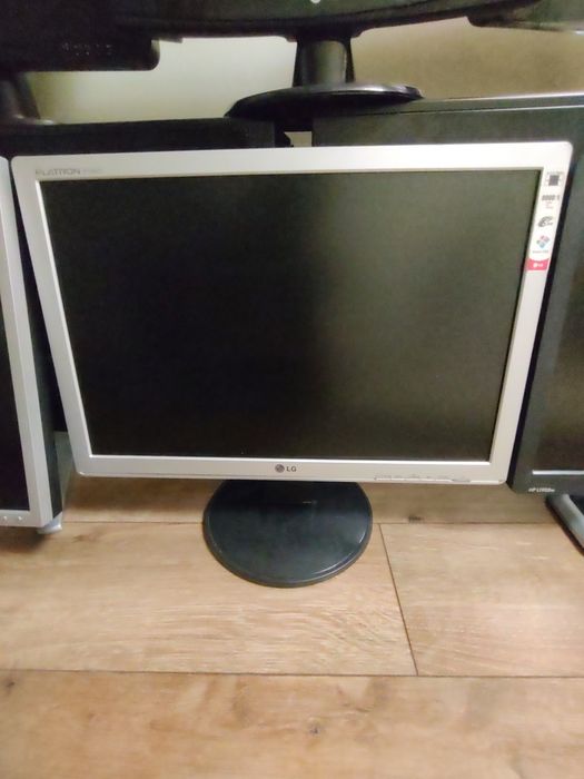 Монітори LG Samsung  19/22/24" в гарному стані Розпродаж!