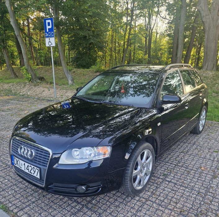 Audi A4 B7. Benzyna