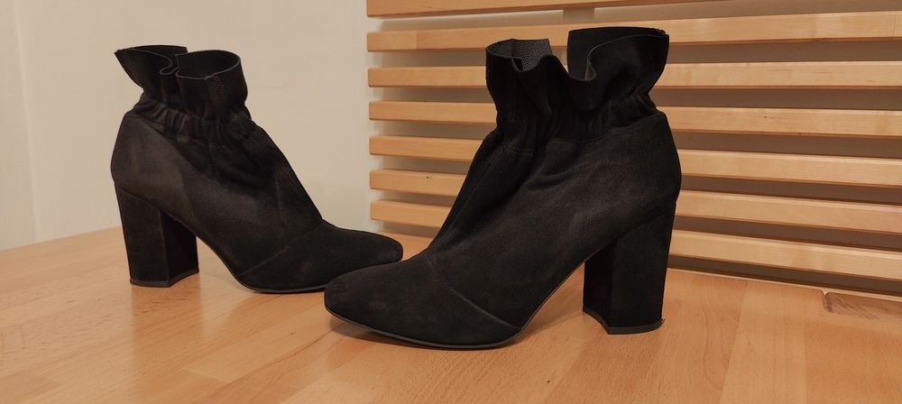 Damskie botki ,buty zamszowe czarne roz 38/39