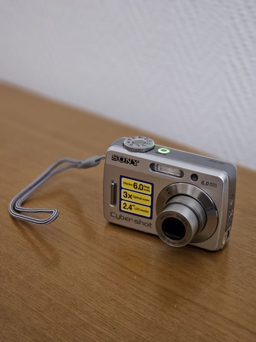 Sony Cyber-shot DSC-S500