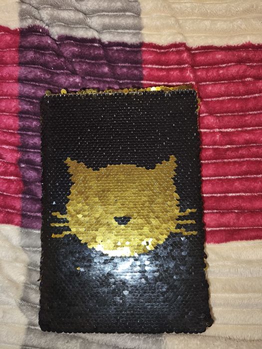 Блокнот з паєтками і котиком