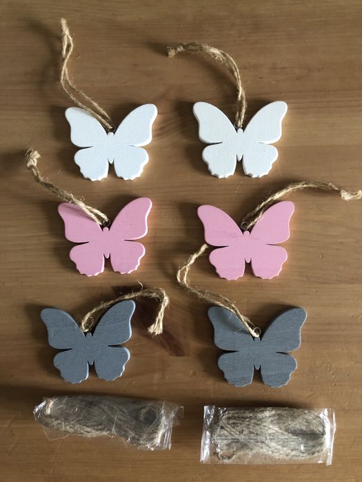 Drewniane motylki do zawieszenia
