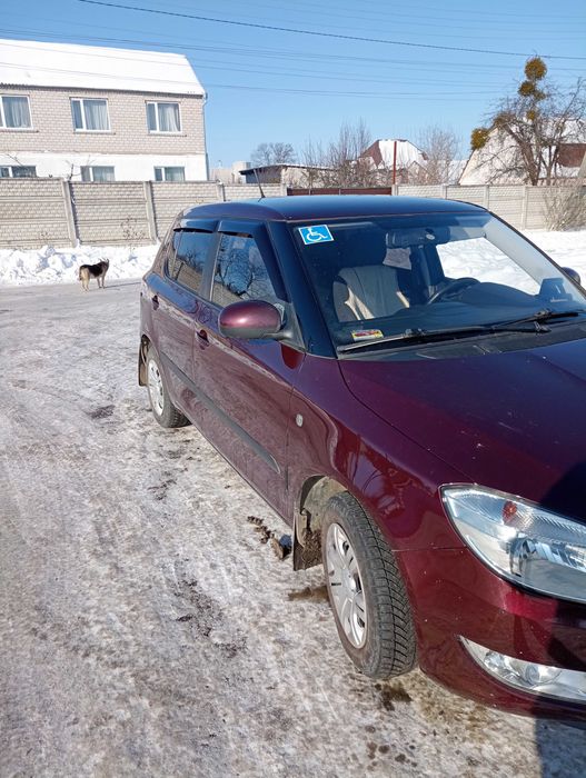 Продам Шкоду фабію хетчбек 2012 року
