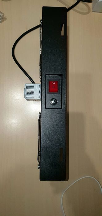 Вентиляторний блок Digitus DN-19 FAN-2-N з термостатом у серверну шафу