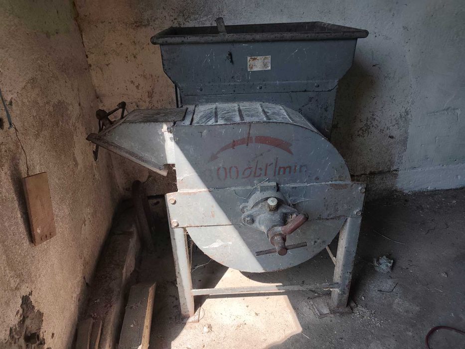 Śrutownik sprzedam.