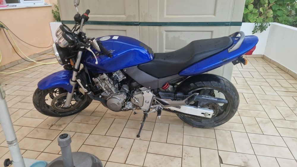 Hornet 600 2001 com apenas 9000km