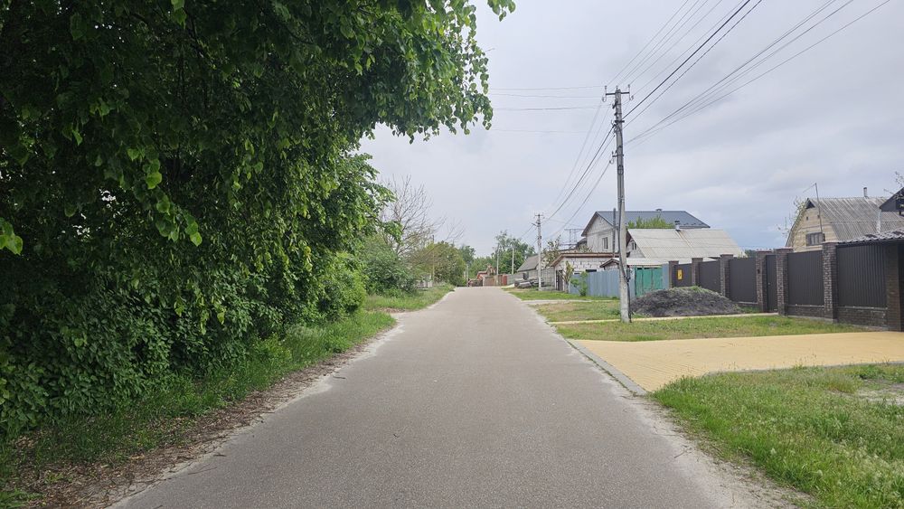 Ділянка 7 соток в БЕЗУГЛІВЦІ з підведеними комунікаціями