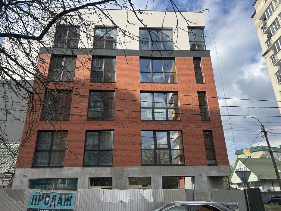 Продаж торгово - офісних приміщень, вул Клешканя , центр міста