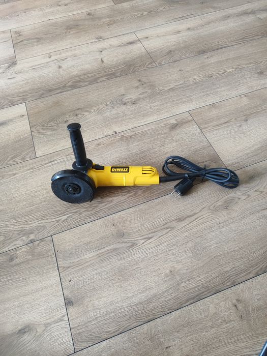 Szlifierka kątowa DeWalt 115mm, 800wat, DeWalt DWE4056