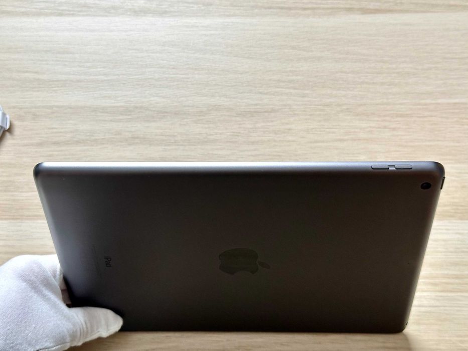 iPad 7 32GB – 95% Baterii (92 cykle), Sprawny, 30 dni gwarancji