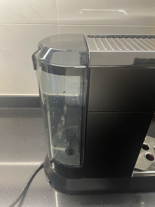 Maquina de café Delonghi Dedica
