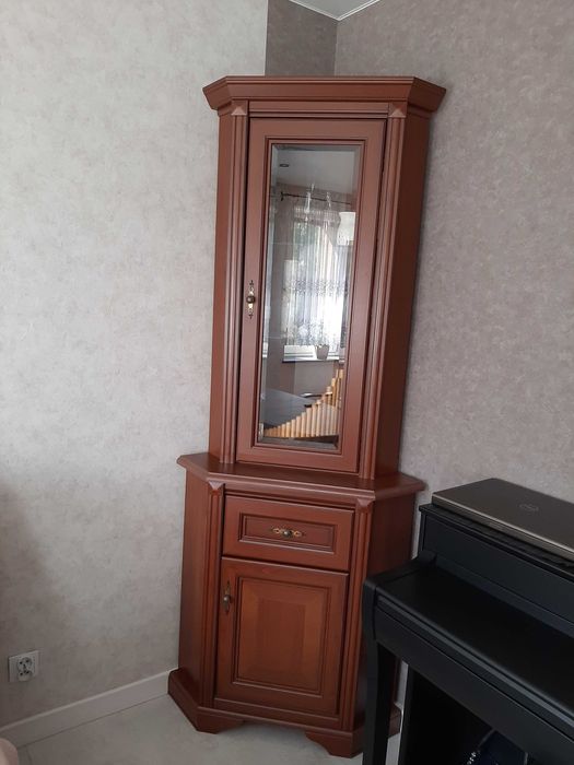 meble Stylius lustro, 2 komody, witryna