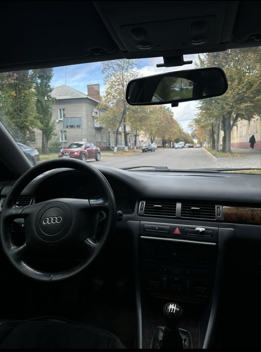 Audi A6 C5 2000 года