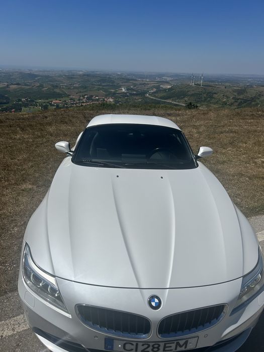 BMW Z4  caixa automatica 8 velocidades