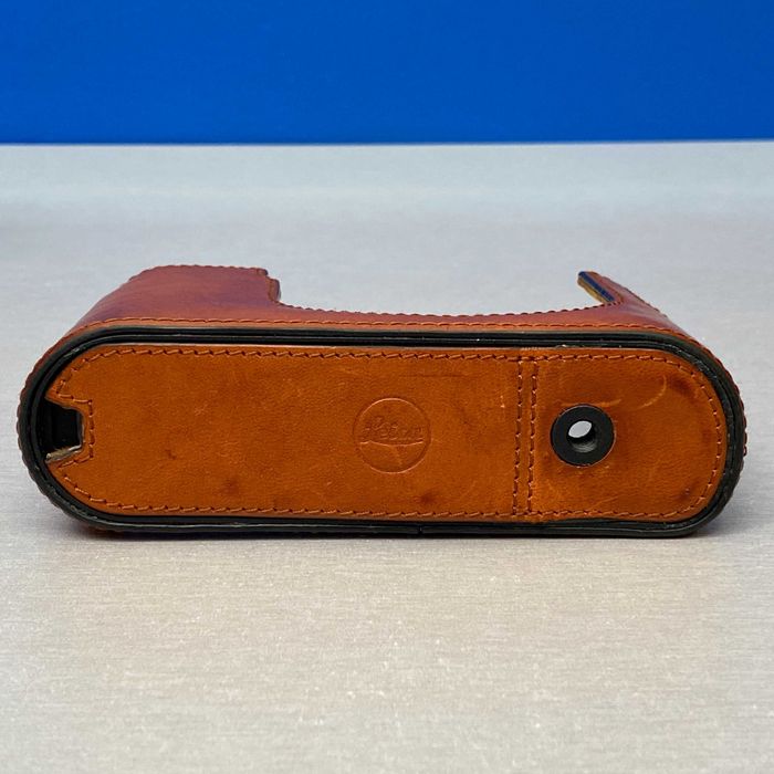 Leica Q3 Leather Halfcase | 19652 | Cognac