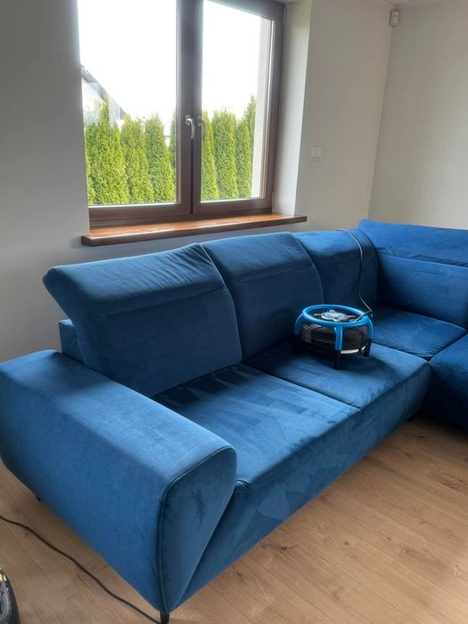 Czyszczenie i pranie aut, busów i tapicerek meblowych/serwis klimy