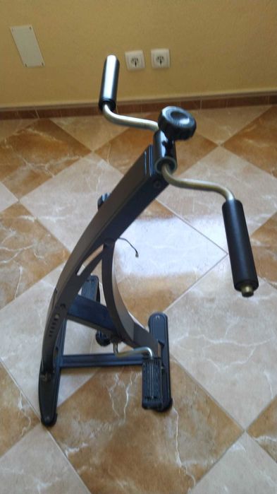 Bicicleta de pés e mãos