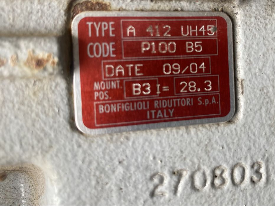 Motoreduktor 55 obr./min z silnikiem 3,5 KW oś 45 mm