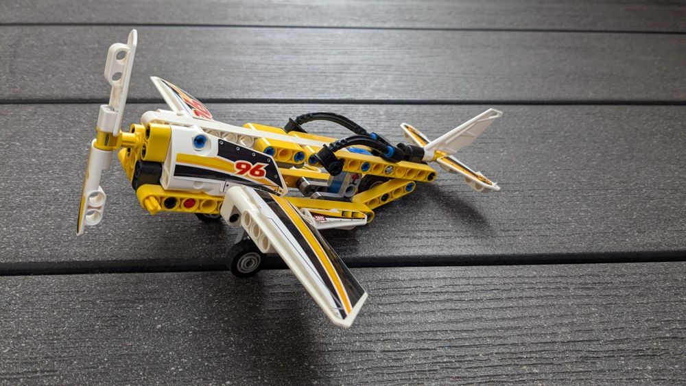 Lego Technic 42044 samolot