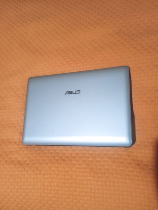 Ноутбук Asus 1215N ідеальний стан