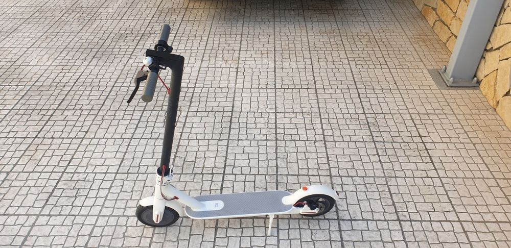 Trotinete Elétrica Xiaomi Mi  M365 branca
