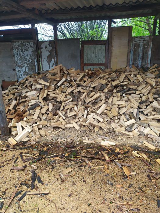 Дубовые колотые дрова .Оплата по факту. Дрова разные от 1400грн