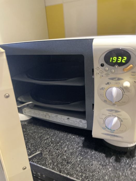 Para desocupar vendo Microondas optigrill Duo da marca moulinex