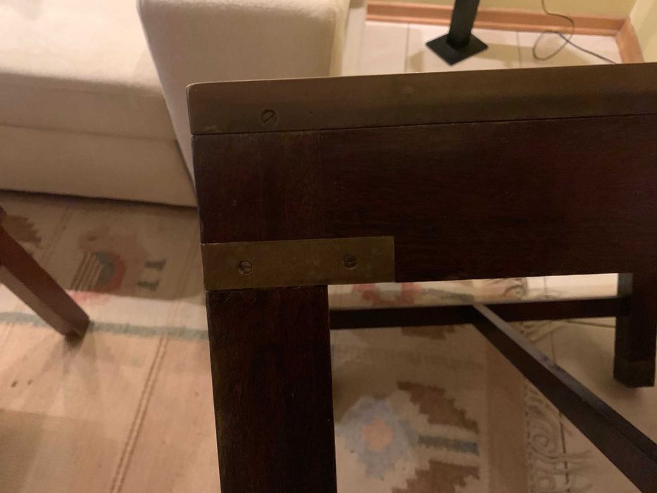 Mesa rustica de apoio