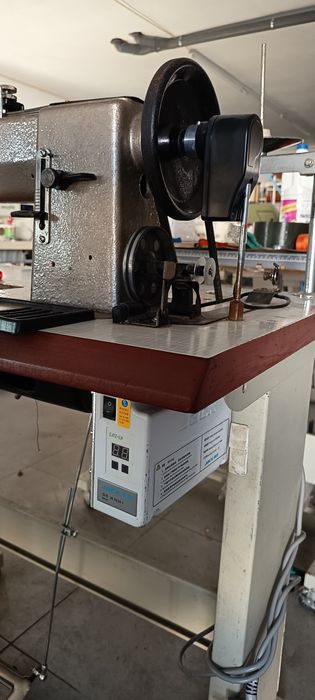 Máquina triplo arrasto , costurar peles