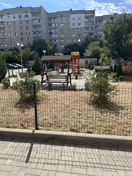 Продам квартиру в Черкасах