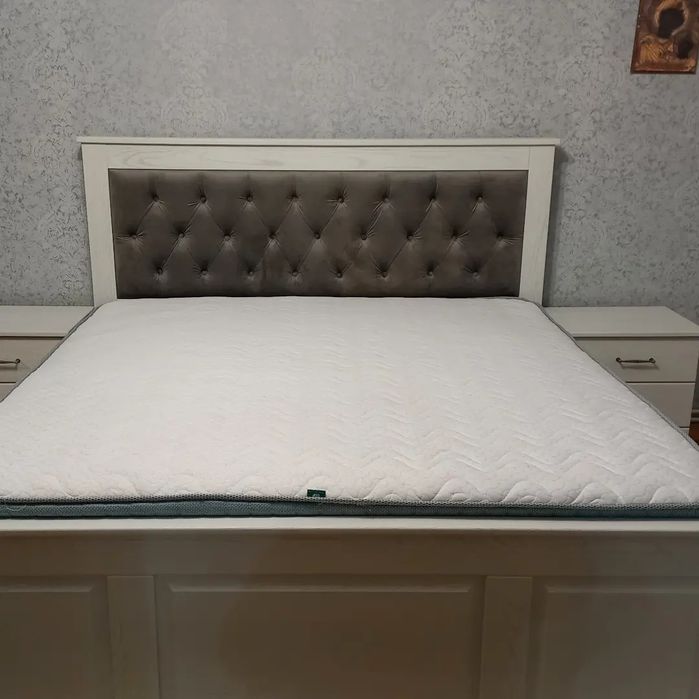 Ліжко. Кровать тумбочки та комоди