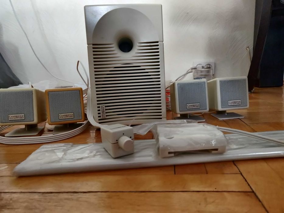 Głośniki 4.1 -Cambridge Soundworks PCWorks FourPointSurround -model SW1000