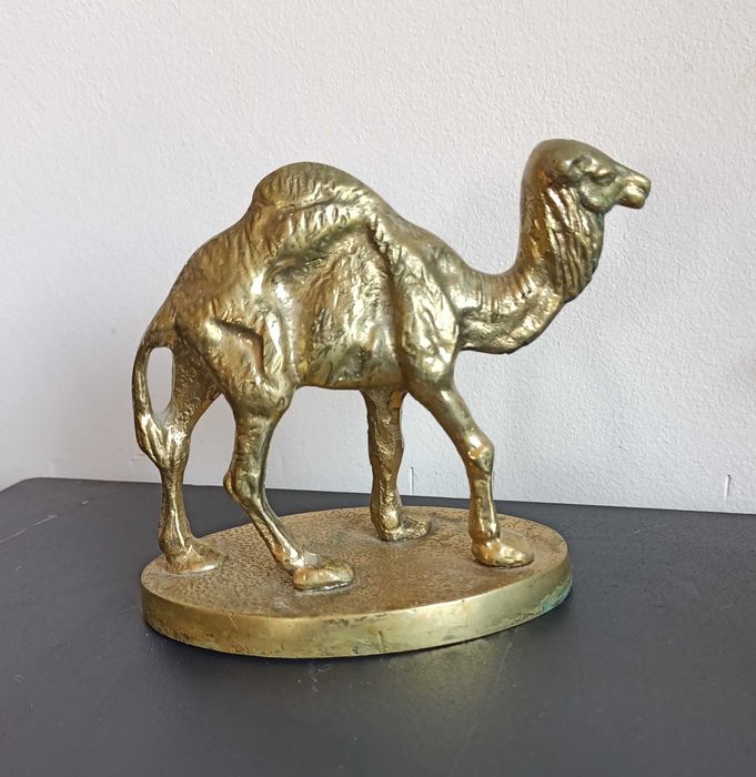 Mosiężna figurka wielbłąda – ciężka, vintage, styl orientalny, dekoracja