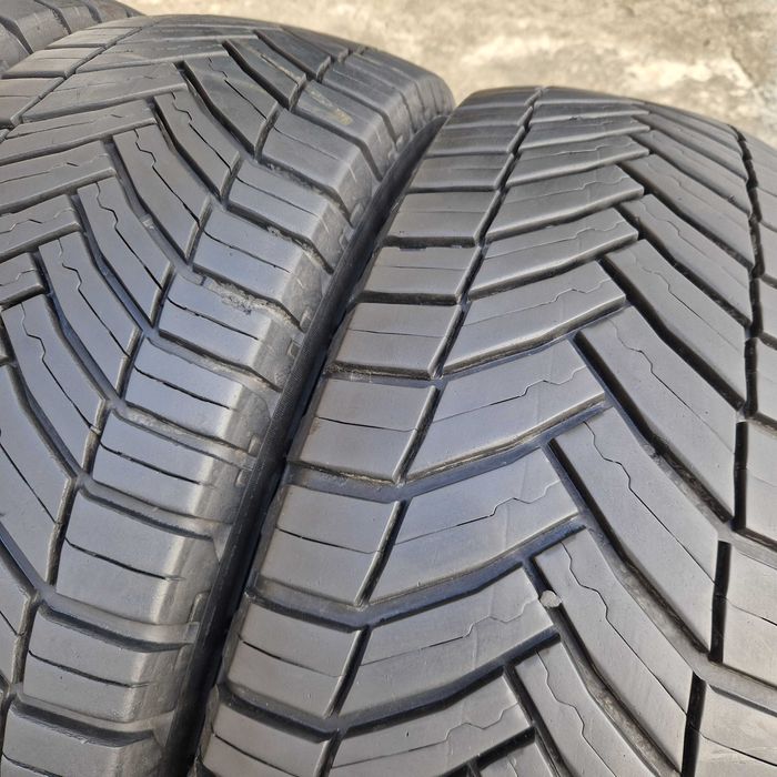 Всесезонні шини, резина 225 75 R16c Michelin (Мішелін) 4шт.