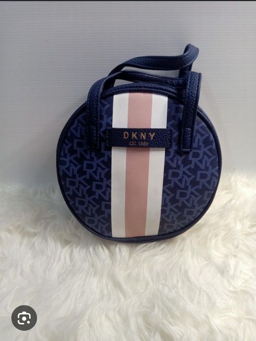 Стильна сумочка. Фірмова сумочка.