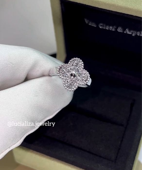 Золотое Кольцо в стиле  Vintage Alhambra с бриллиантами